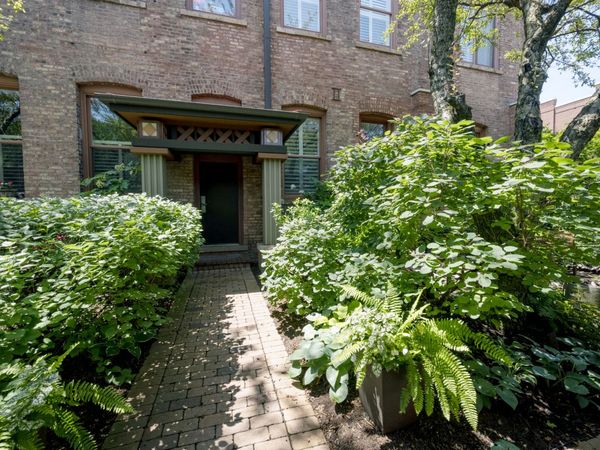 1701 W Terra Cotta Place, Unit E, Chicago, IL 60614