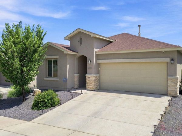 6329 Kestrel Drive NE, Rio Rancho, NM 87144