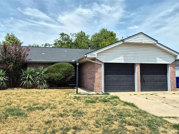 1709 Sandalwood Drive, Norman, OK 73071