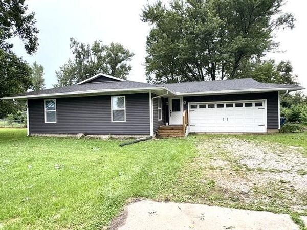 1855 N 300 E , Knox, IN 46534
