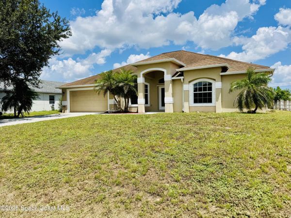 1623 Capistrano Avenue NW, Melbourne, FL 32907