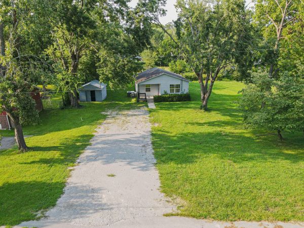 204 Locust St , Manchester, TN 37355