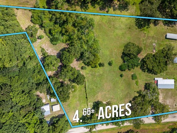 1993 Varnum Road, Laurel Hill, FL 32567
