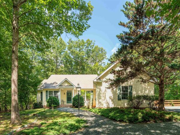182 FOX HOLLOW LN , Palmyra, VA 22963