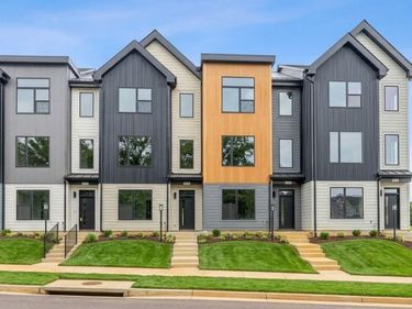 20 LARKIN AVE , Crozet, VA 22932