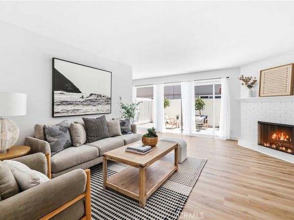 1741 Tustin Avenue, Unit 12C, Costa Mesa, CA 92627