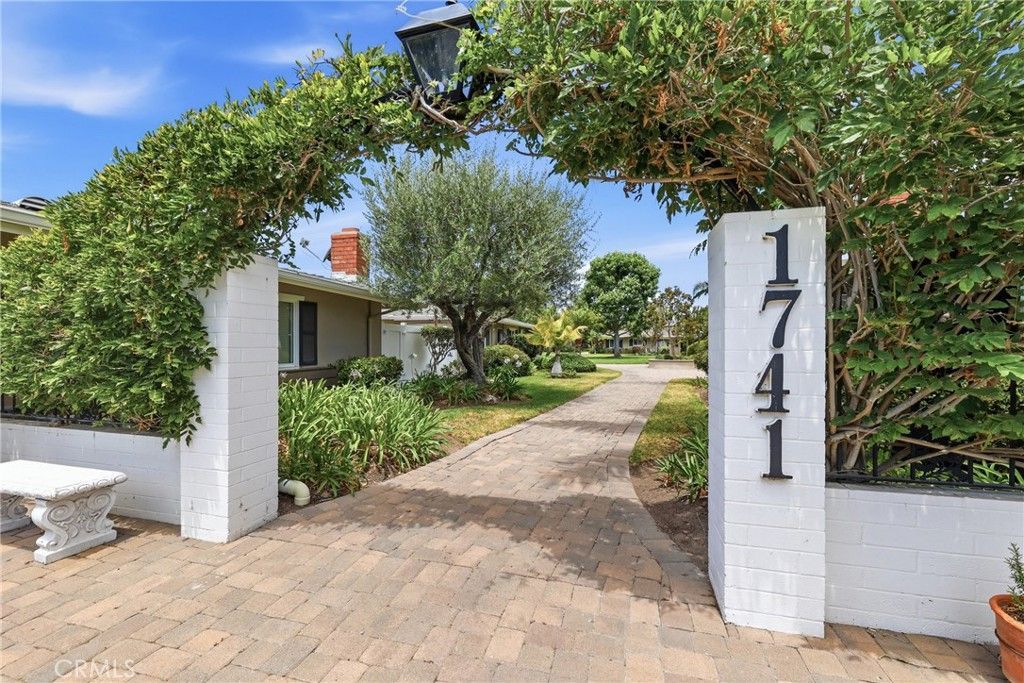 1741 Tustin Avenue, Unit 12C, Costa Mesa, CA 92627 Main Photo