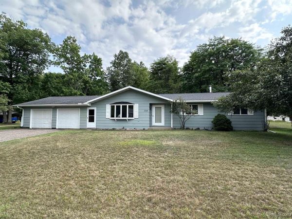 1045 Superior Avenue, Kingsford, MI 49802