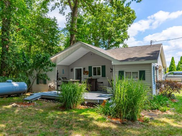 9728 Lakeview Drive, Jerome, MI 49249