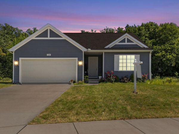 7386 Bramling Drive SE, Caledonia, MI 49316