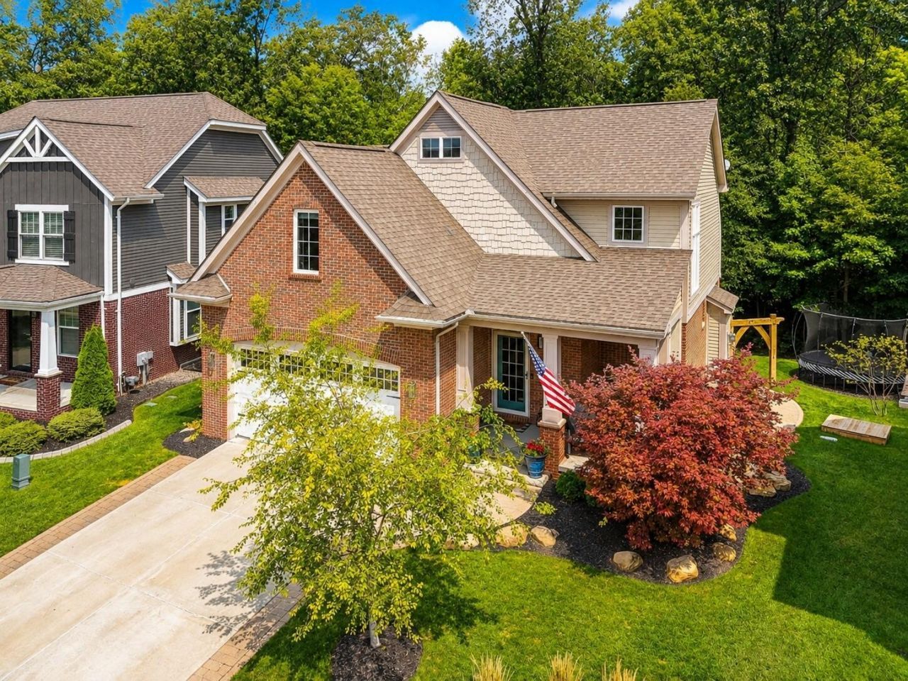 28610 Cottage Lane, New Hudson, MI 48165 Main Photo
