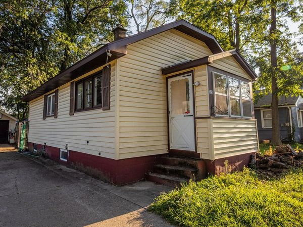 326 43rd Street SE, Kentwood, MI 49548