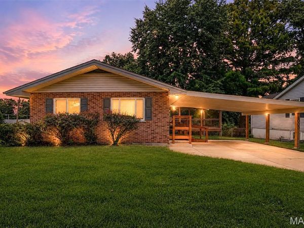 1003 Saint Denis Street, Florissant, MO 63031