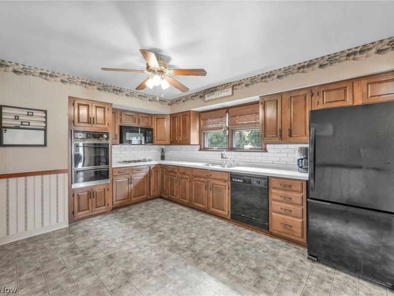 202 Roosevelt Drive, Geneva, OH 44041 Photo 15