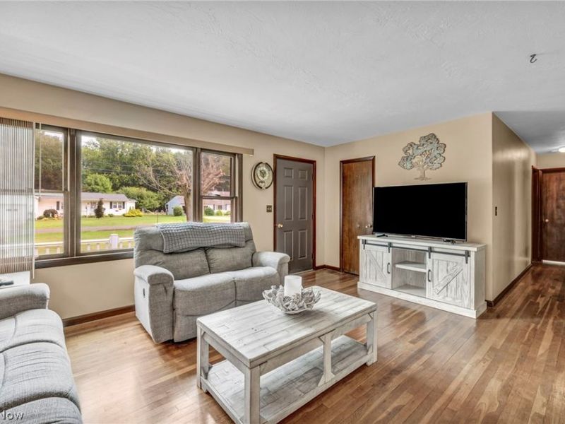 202 Roosevelt Drive, Geneva, OH 44041 Photo 8