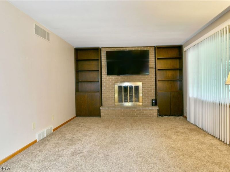 3246 Circle Drive, Cortland, OH 44410 Photo 12