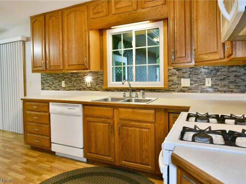 3246 Circle Drive, Cortland, OH 44410 Photo 20