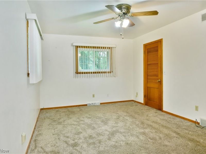3246 Circle Drive, Cortland, OH 44410 Photo 27