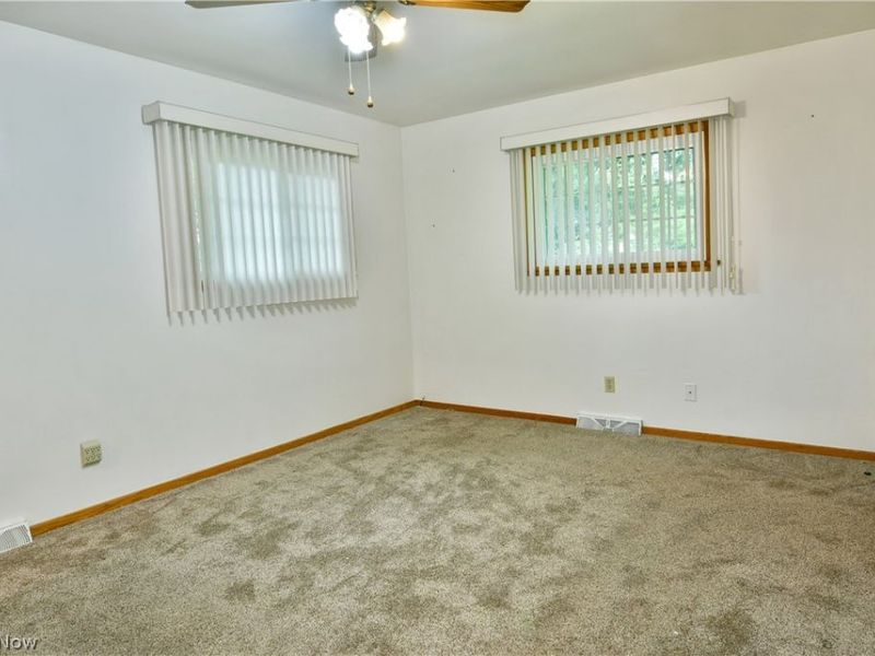 3246 Circle Drive, Cortland, OH 44410 Photo 29