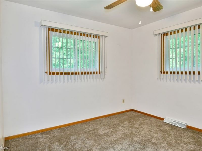 3246 Circle Drive, Cortland, OH 44410 Photo 31