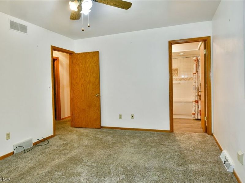 3246 Circle Drive, Cortland, OH 44410 Photo 35