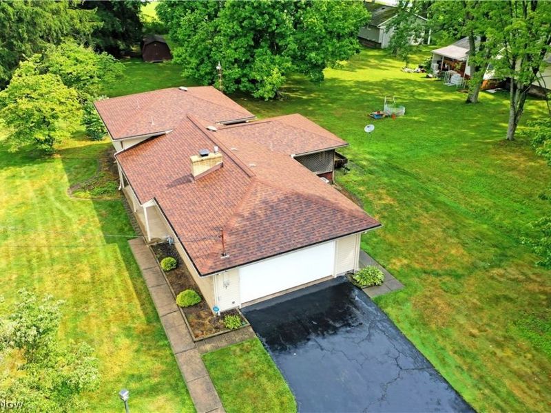 3246 Circle Drive, Cortland, OH 44410 Photo 7