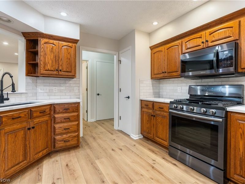 5944 University Heights Circle NW, North Canton, OH 44720 Photo 13