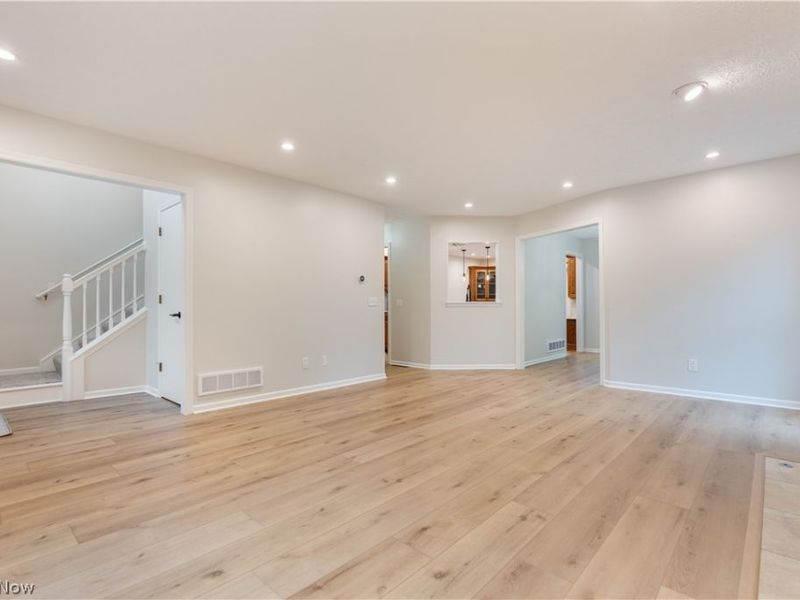 5944 University Heights Circle NW, North Canton, OH 44720 Photo 5