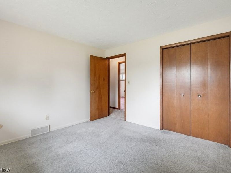 16331 Canterbury Drive, Strongsville, OH 44136 Photo 24