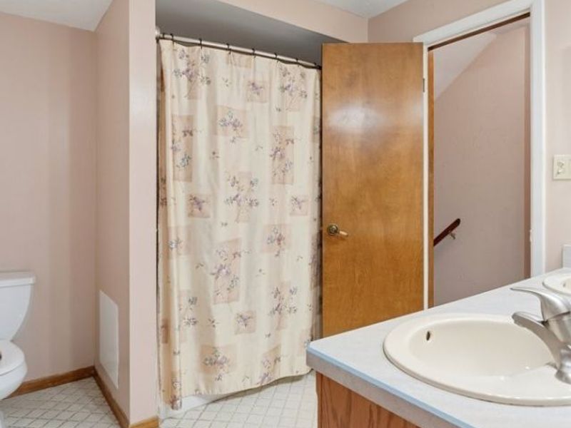 16331 Canterbury Drive, Strongsville, OH 44136 Photo 41