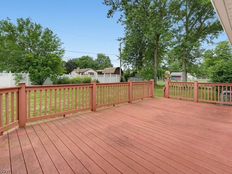 16331 Canterbury Drive, Strongsville, OH 44136 Photo 6
