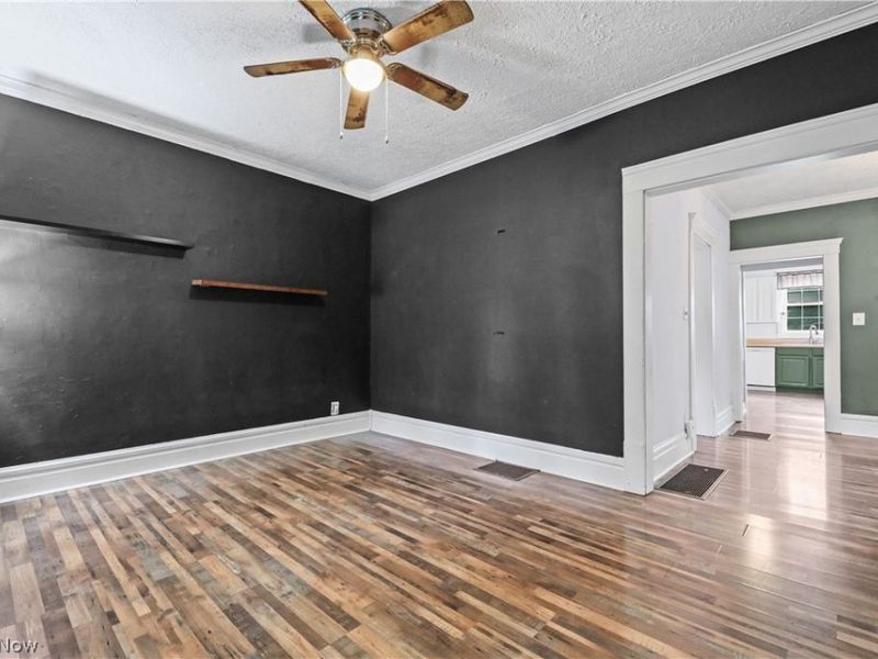 773 Dan Street, Akron, OH 44310 Photo 10