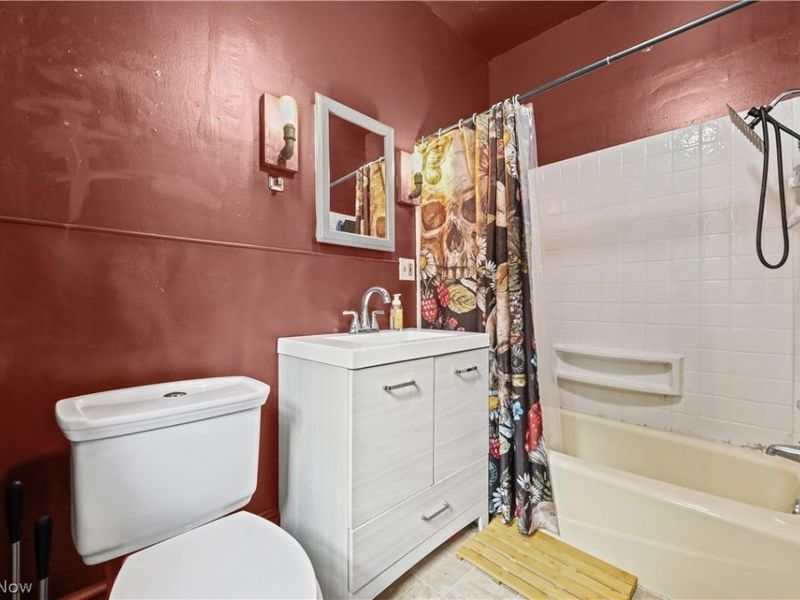 773 Dan Street, Akron, OH 44310 Photo 17