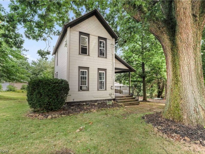 773 Dan Street, Akron, OH 44310 Photo 4