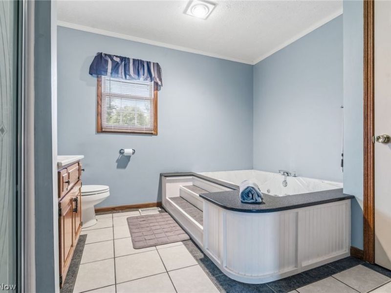 6385 Harbor Drive NW, Canton, OH 44718 Photo 29