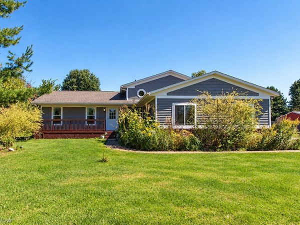 7311 Meadow View Drive, Seville, OH 44273