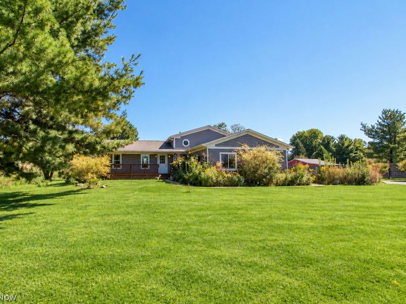 7311 Meadow View Drive, Seville, OH 44273 Photo 2
