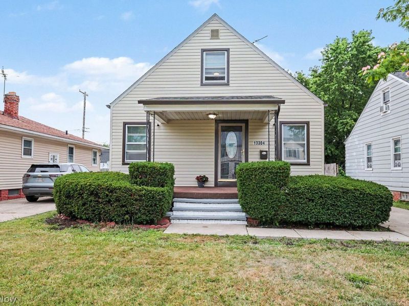 13304 St James Avenue, Cleveland, OH 44135 Photo 1