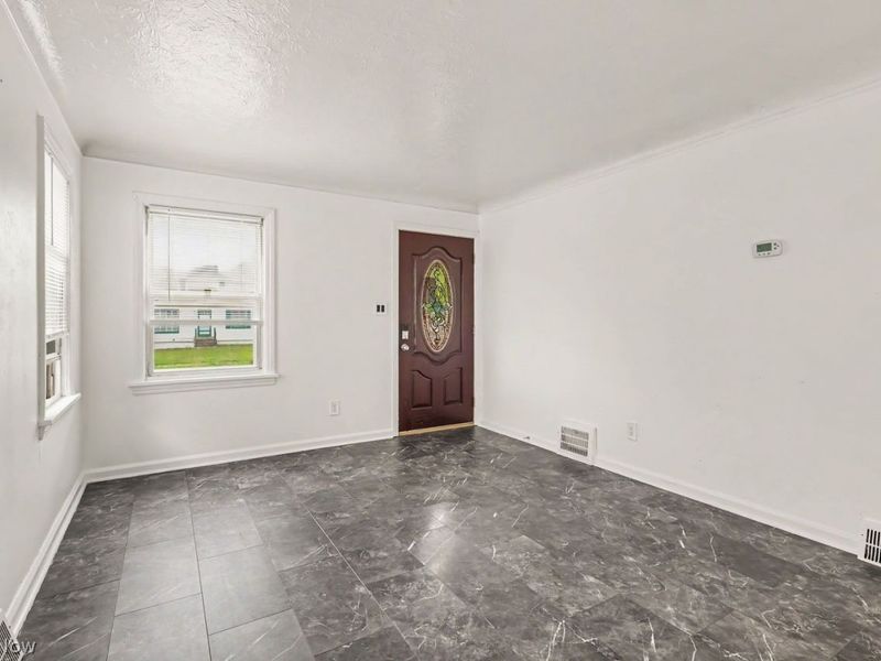 13304 St James Avenue, Cleveland, OH 44135 Photo 3