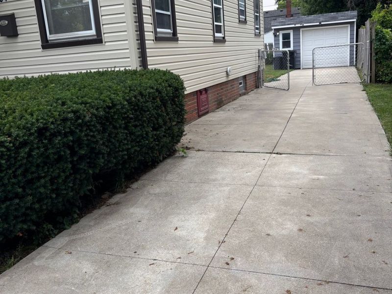 13304 St James Avenue, Cleveland, OH 44135 Photo 37