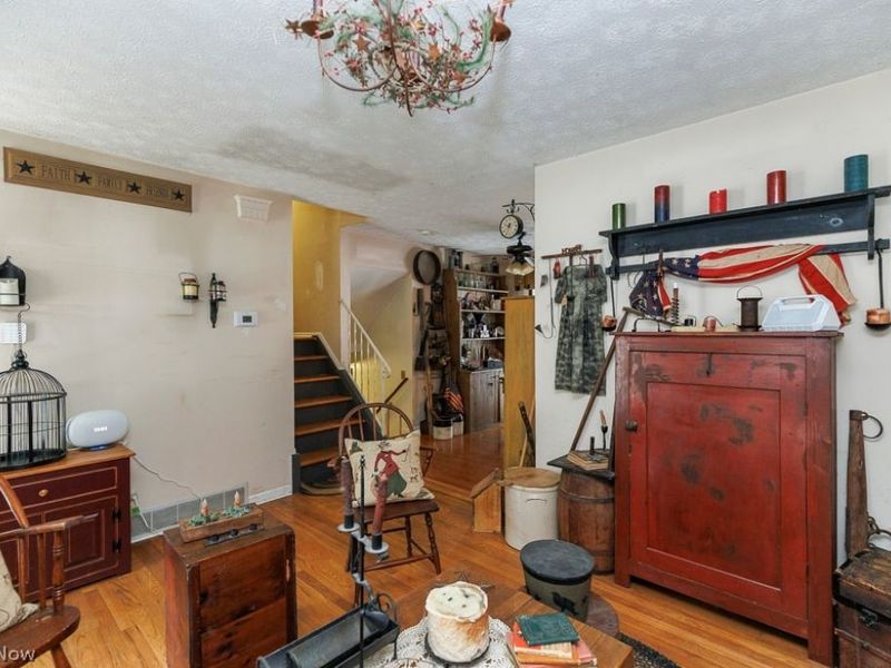 737 Georgetown Avenue, Elyria, OH 44035 Photo 7