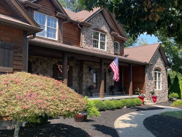 3910 Albany Court, Canfield, OH 44406