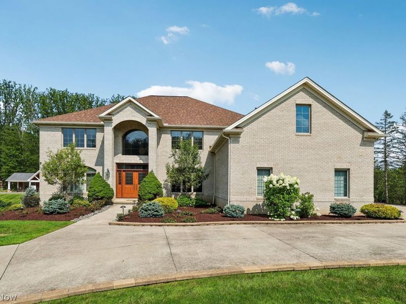 6146 Penfield Lane, Solon, OH 44139 Photo 1