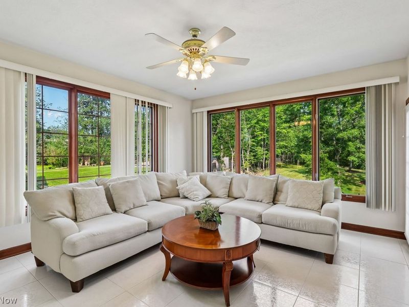 6146 Penfield Lane, Solon, OH 44139 Photo 8