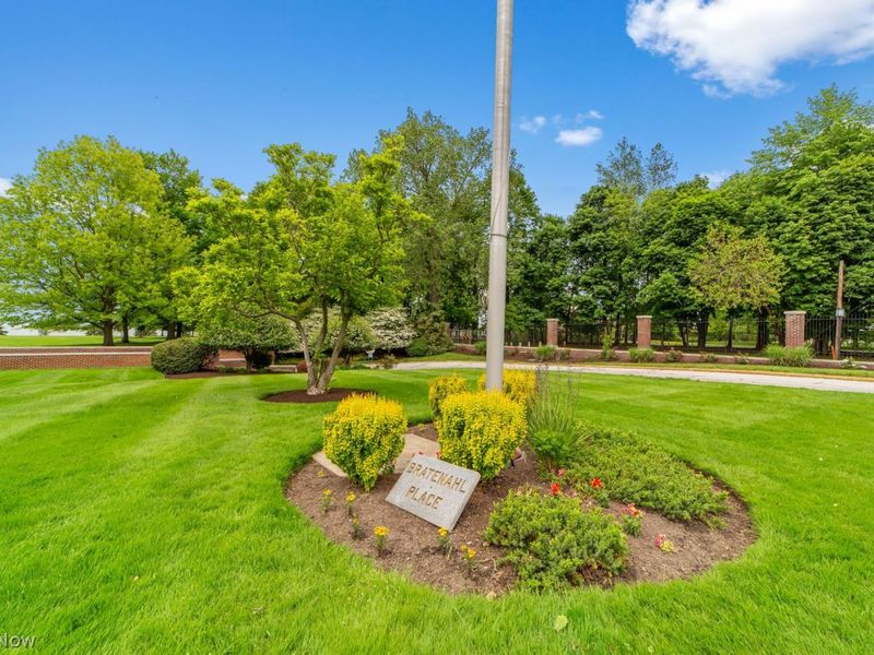 One Bratenahl Place, Unit 805, Bratenahl, OH 44108 Photo 41