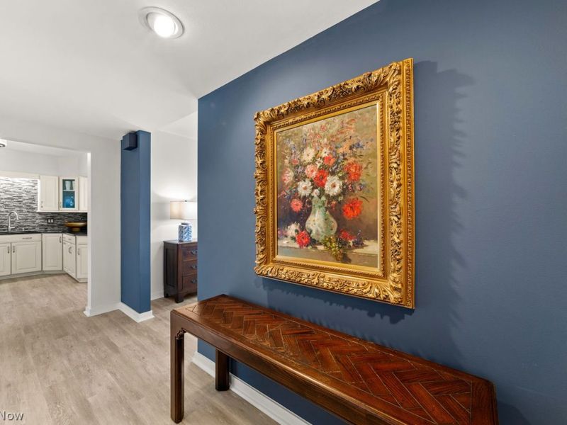 One Bratenahl Place, Unit 805, Bratenahl, OH 44108 Photo 6