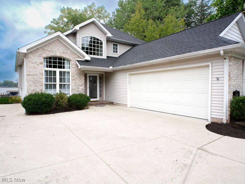 1614 NE River Road, Lake Milton, OH 44429 Photo 13