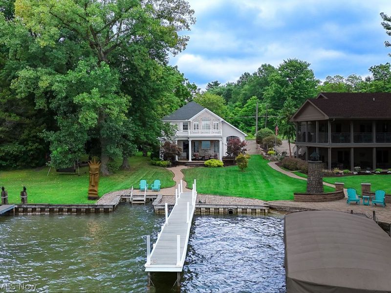 1614 NE River Road, Lake Milton, OH 44429 Photo 2