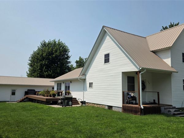 403 N Washington St , Lisbon, IA 52253