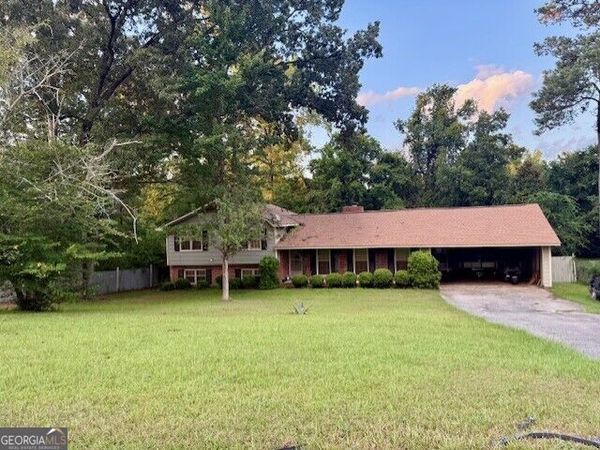3827 Woodside Drive, Macon, GA 31206